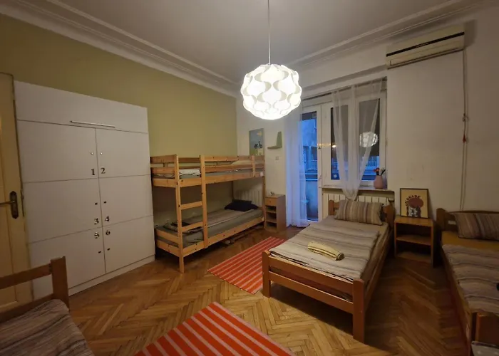 호스텔 Hostelche *